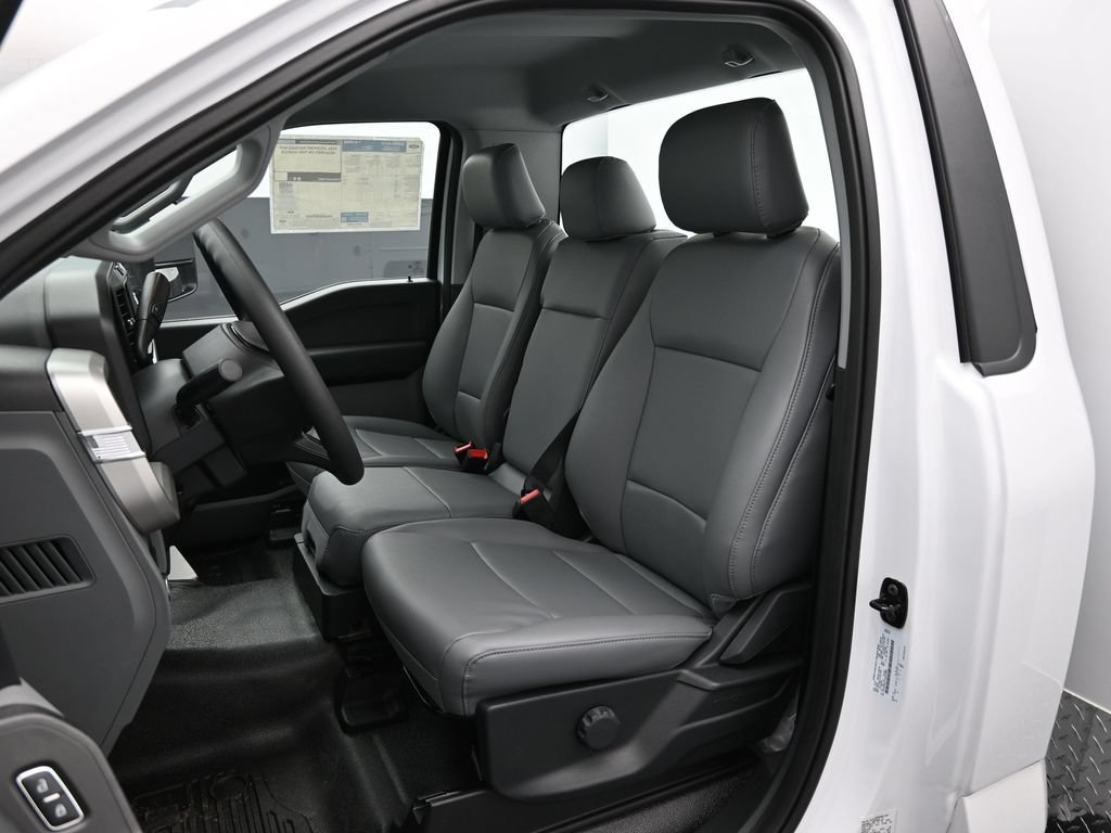 New 2026 Oxford White Ford XL image 13