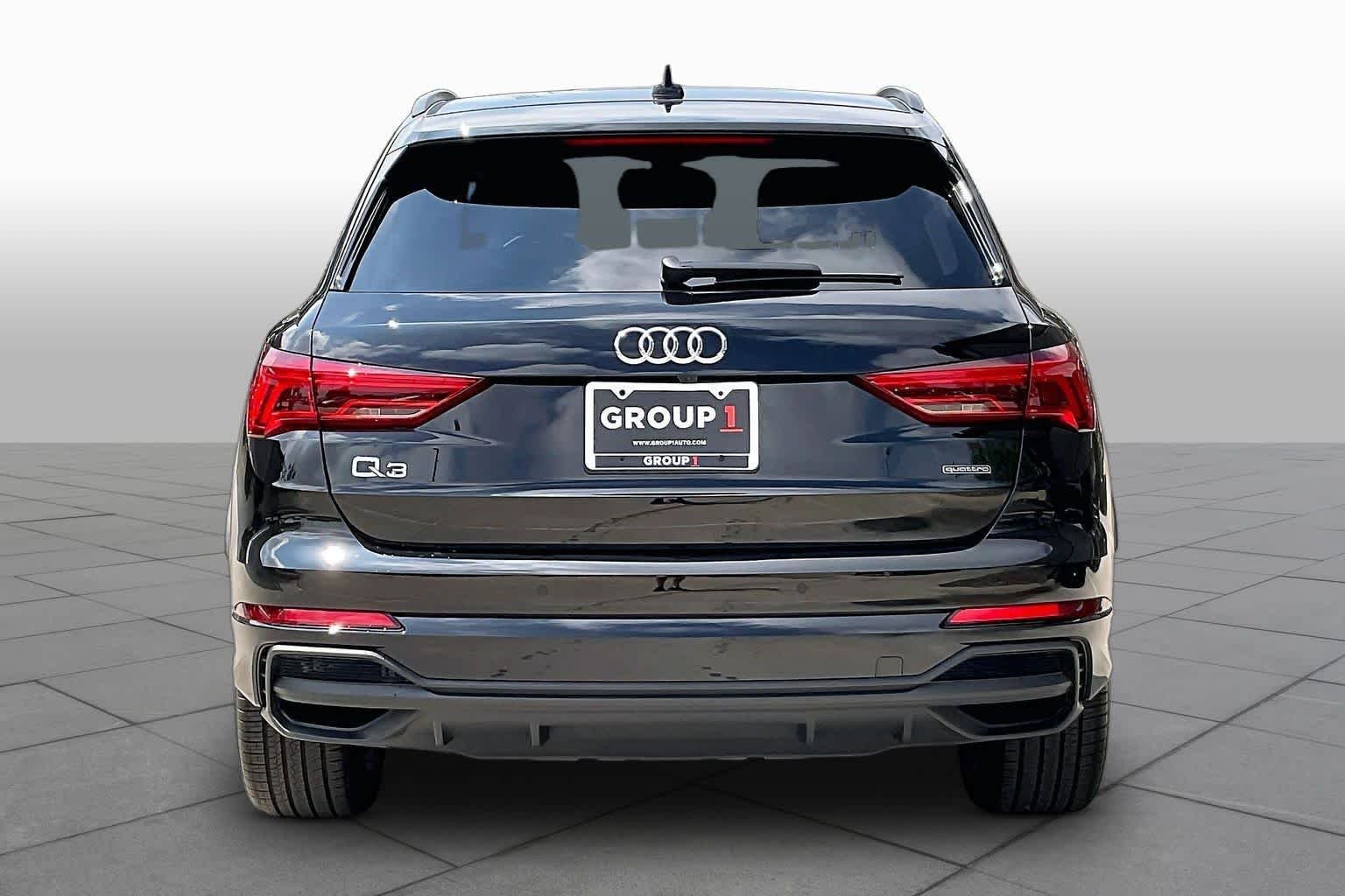 Used 2025 Mythos Black Metallic Audi S line Premium image 5