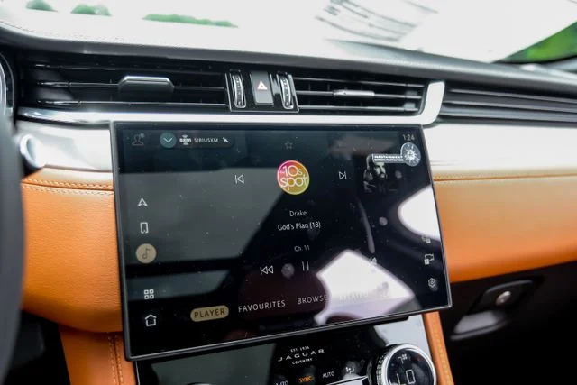 2026 Jaguar F-Pace R-Dynamic S - Photo 35