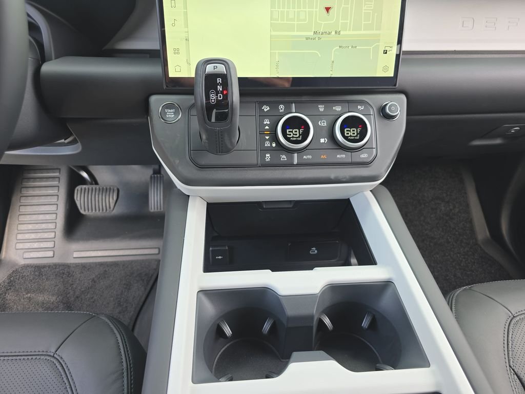 New 2026 Black Land Rover X-Dynamic SE image 26
