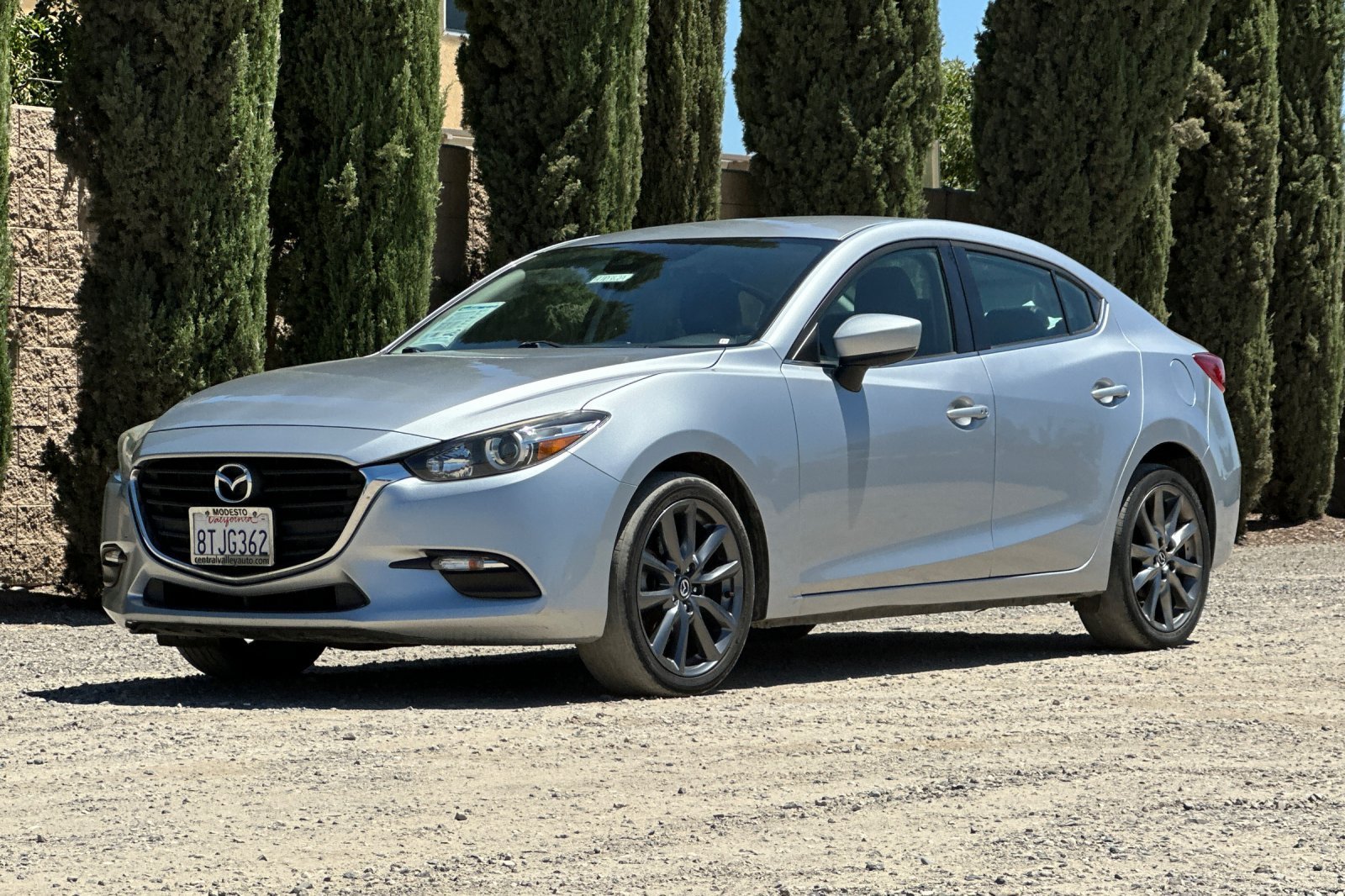 Used 2018 Sonic Silver Metallic Mazda Touring image 8