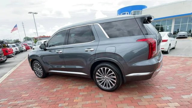 Used 2024 Gray Hyundai Calligraphy image 7