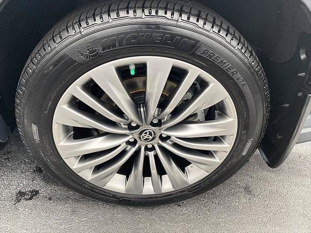Certified Used 2021 MOON DUST Toyota  image 29