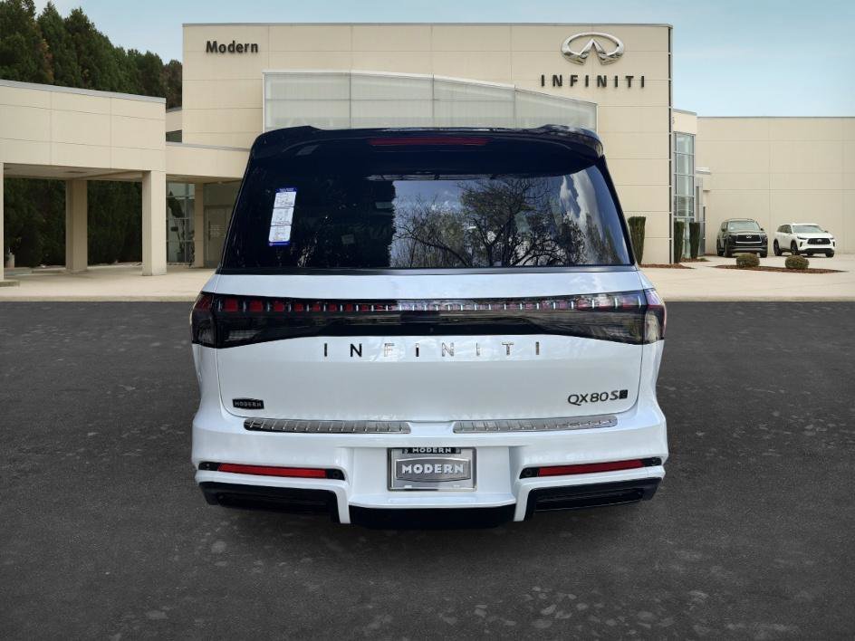 New 2026 2T RADIANT WHIT INFINITI SPORT image 25