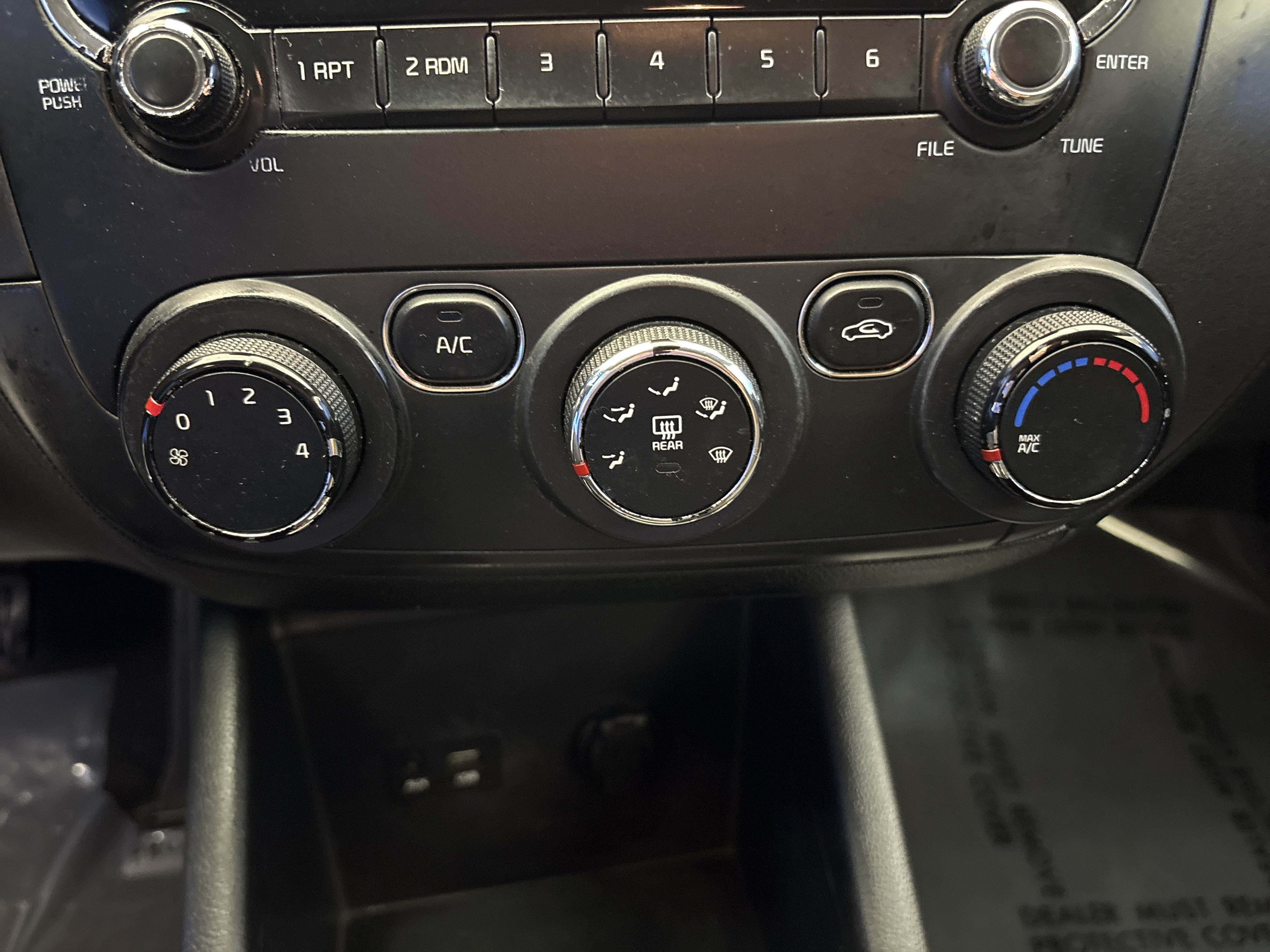 Used 2017 Red Kia LX image 18