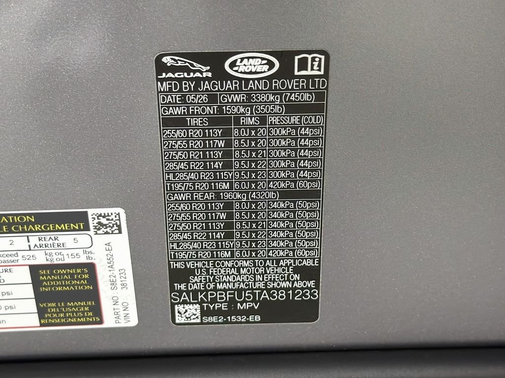 New 2026 Eiger Grey Land Rover SE image 34