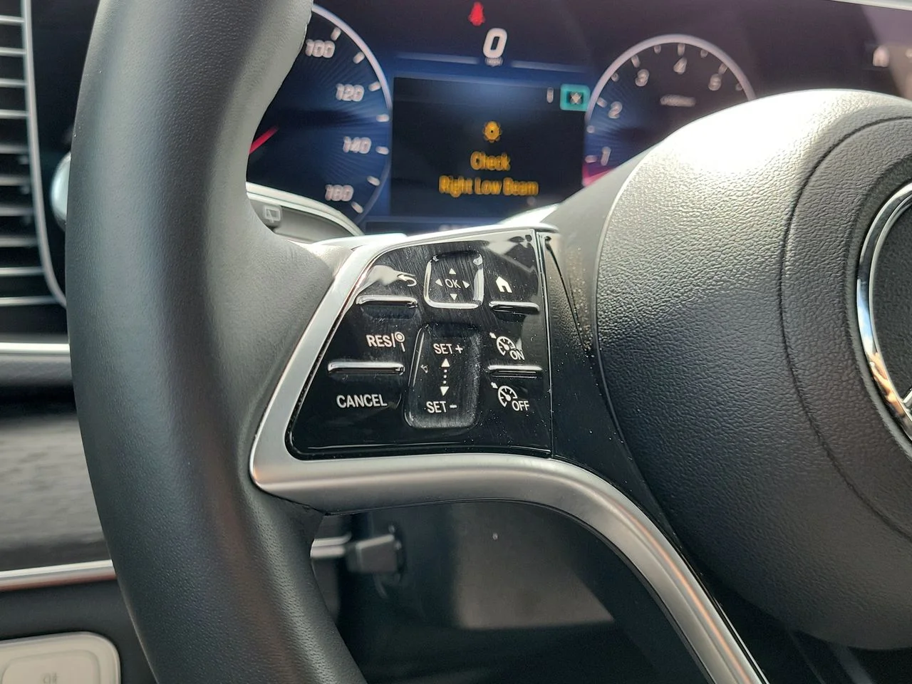 Certified Used 2026 Black Mercedes-Benz GLE 350 image 31