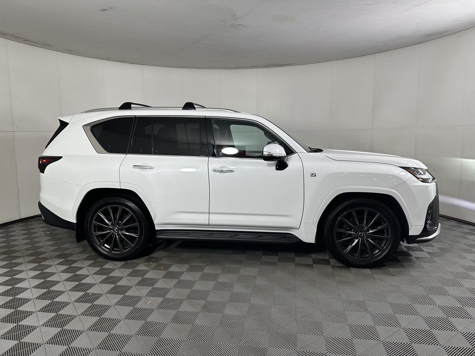 Used 2024 Ultra White Lexus LX 600 F SPORT image 4
