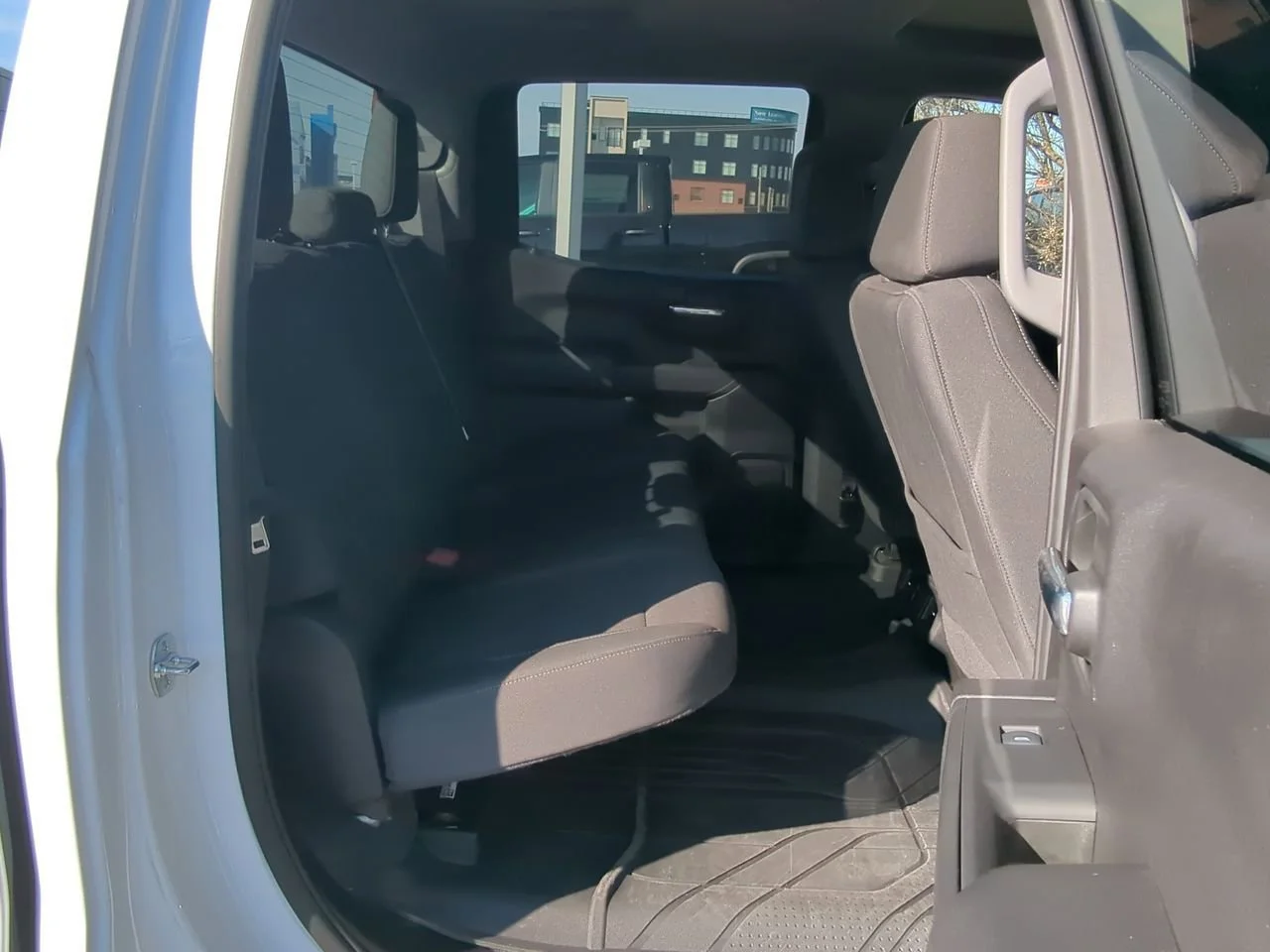 Used 2025 Summit White Chevrolet Custom image 28