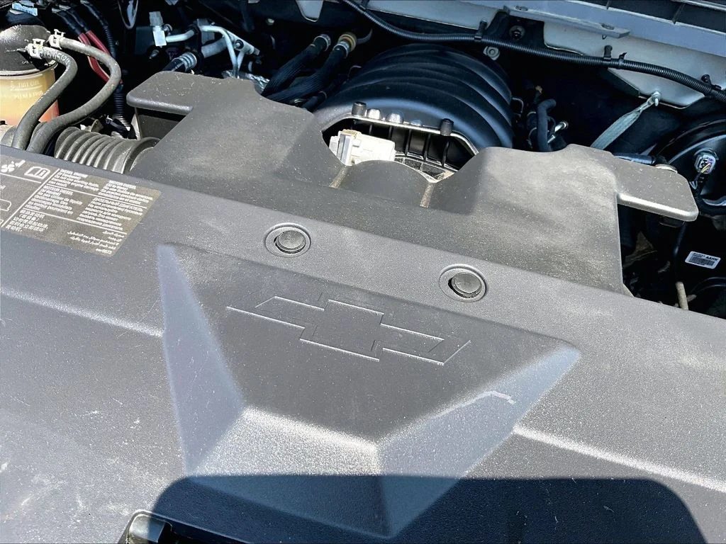 Used 2019 Silver Chevrolet LT image 34