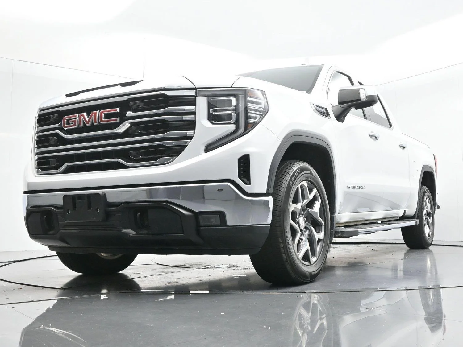 Used 2022 Summit White GMC SLT image 46