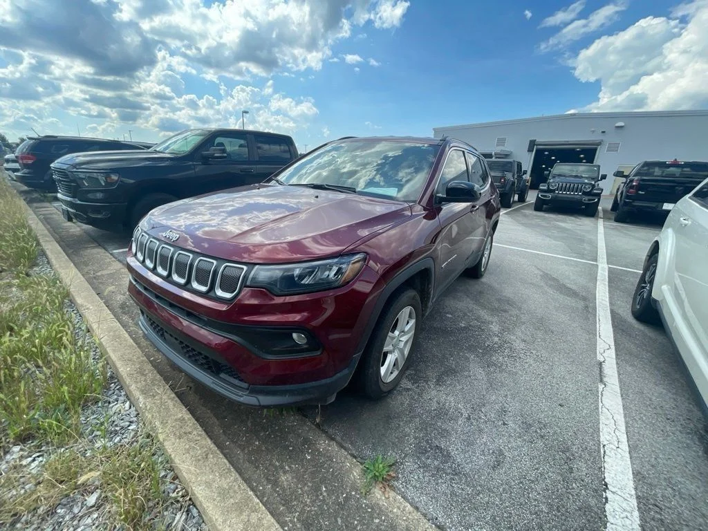 Used 2022 Red Jeep Latitude image 1