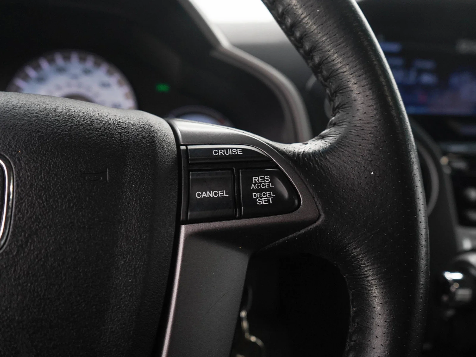Used 2014 Obsidian Blue Pearl Honda EX-L image 27