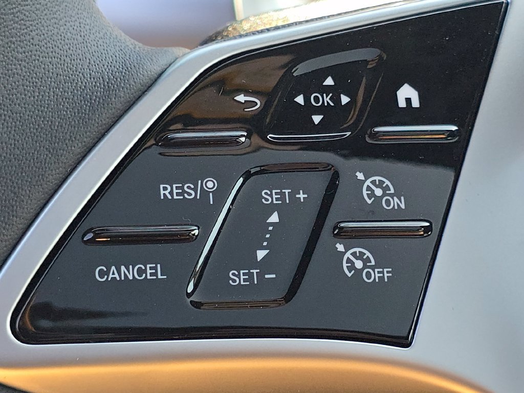 New 2026 Polar White Mercedes-Benz GLB 250 image 69
