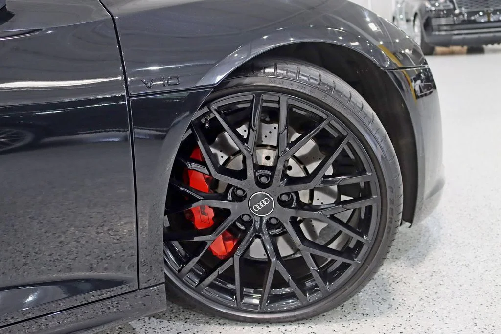 Used 2017 Black Audi 5.2 image 14