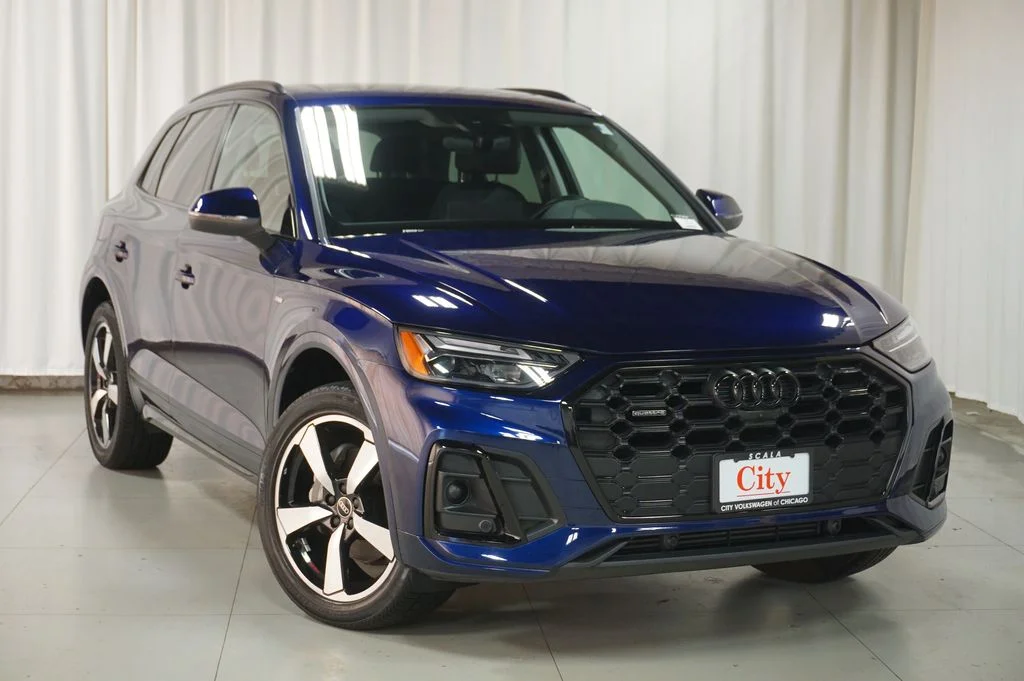 Used 2023 Navarra Blue Metallic Audi 45 S line Premium image 4