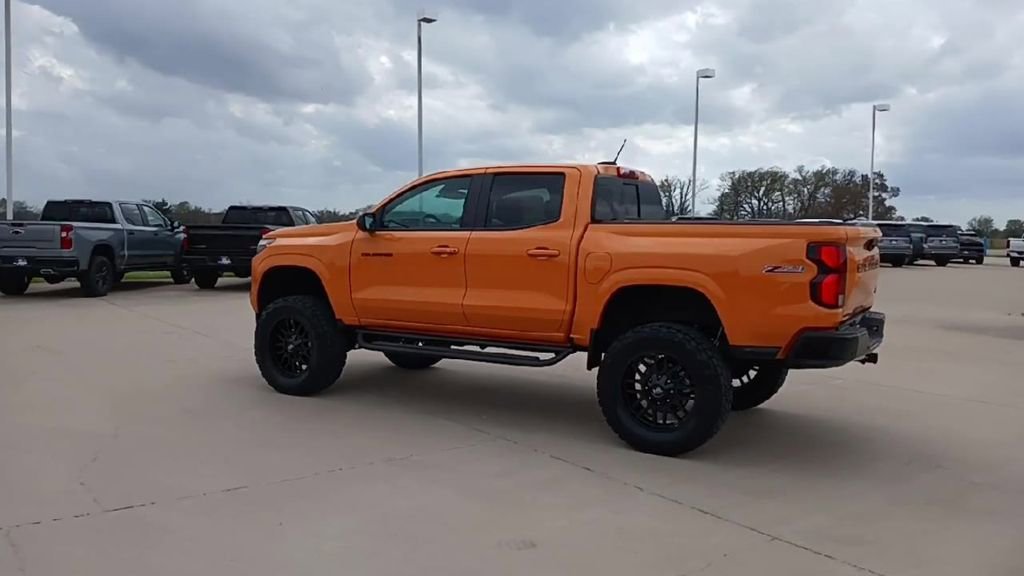 2025 Chevrolet Colorado Z71 - Photo 6