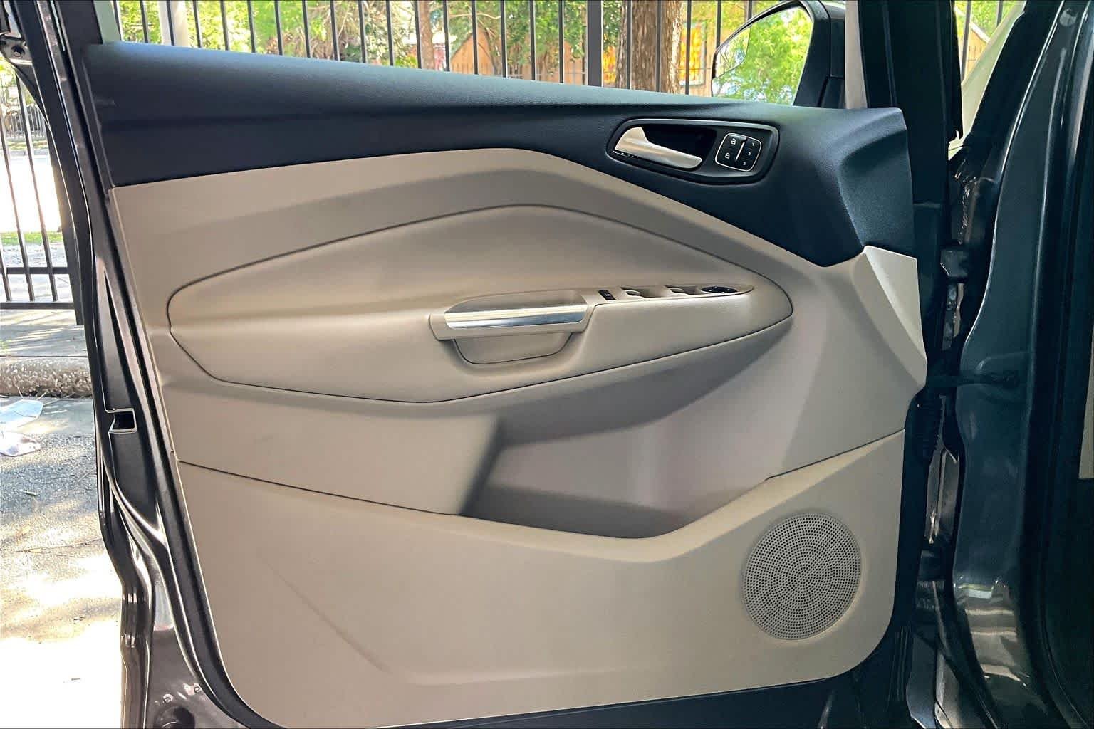 Used 2018 Magnetic Metallic Ford Titanium image 21