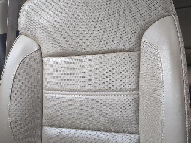 Used 2015 Summit White GMC  image 25