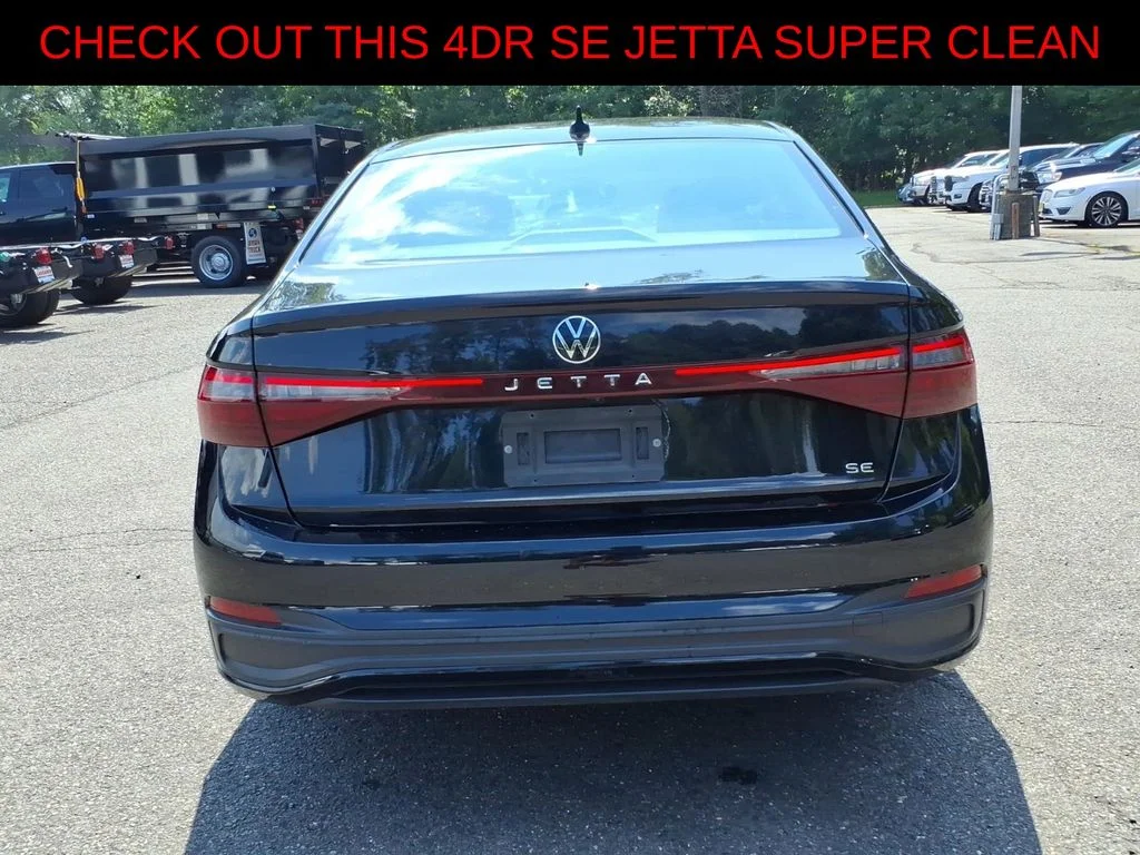 Used 2025 Black Volkswagen 1.5T SE image 5