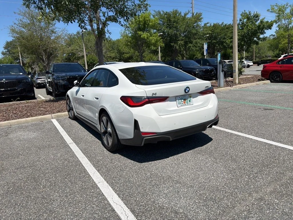 2023 BMW i4 eDrive40's photo