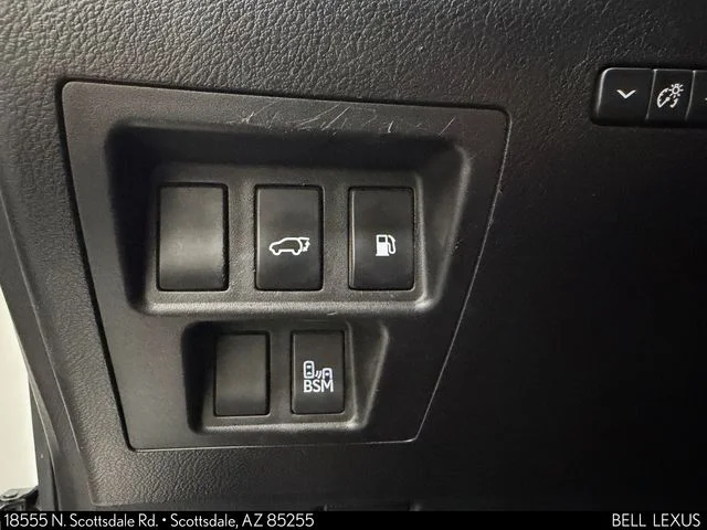 Used 2015 White Lexus 350 F Sport image 17