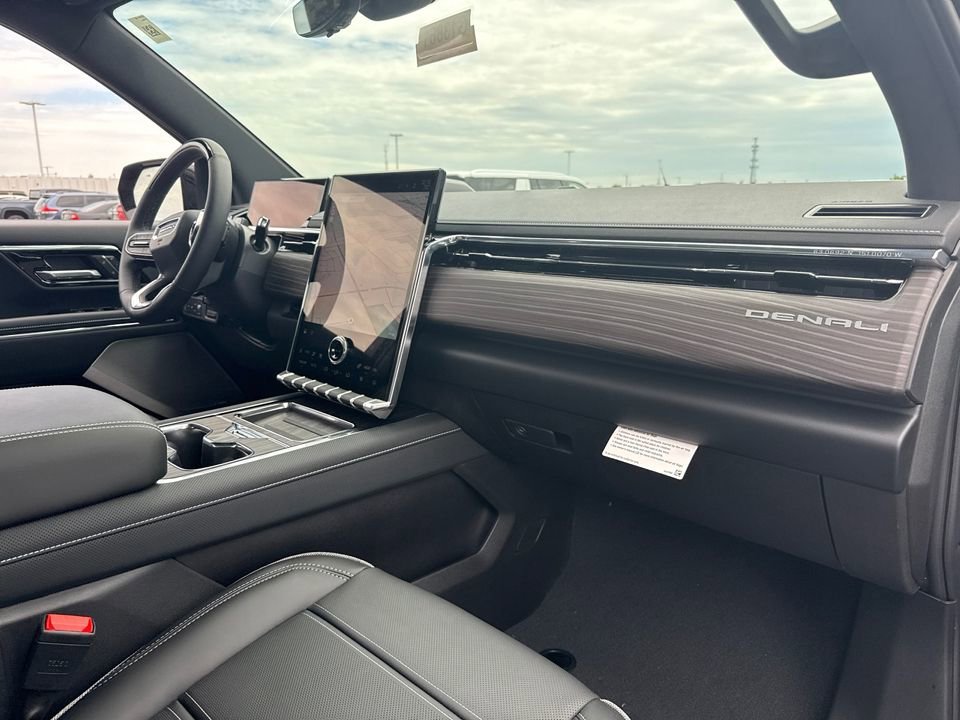 2025 GMC Sierra EV Denali - Photo 43