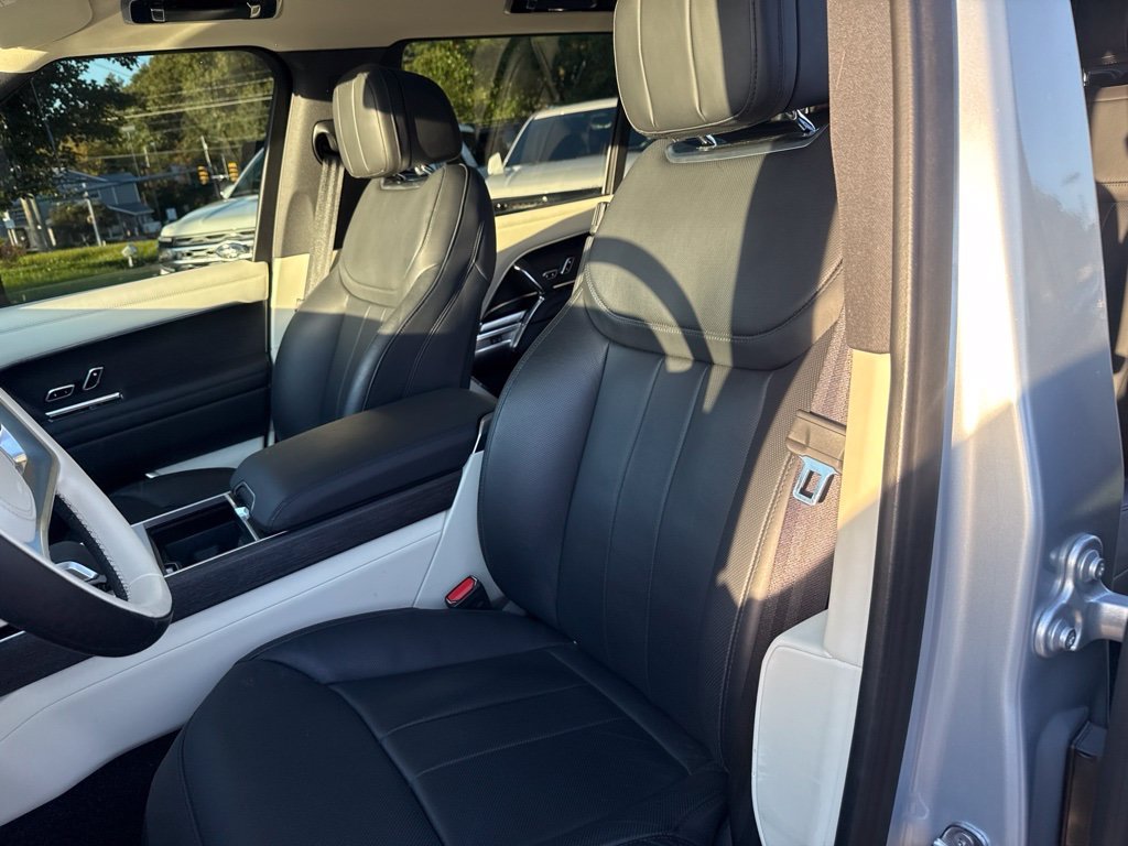Certified Used 2024 Silver Land Rover SE image 14