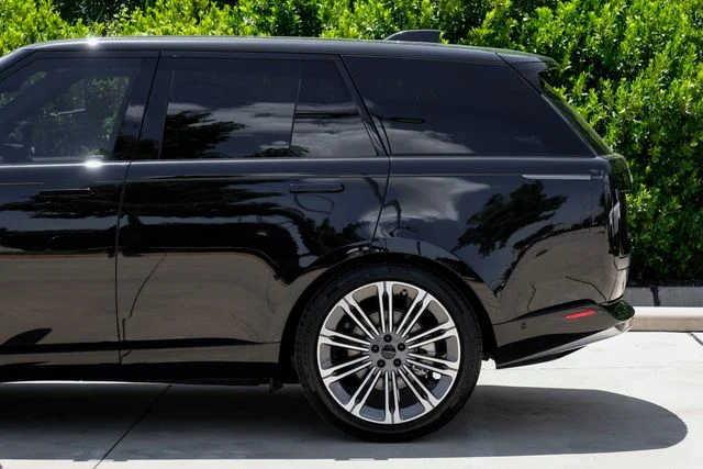New 2026 Black Land Rover SE image 13