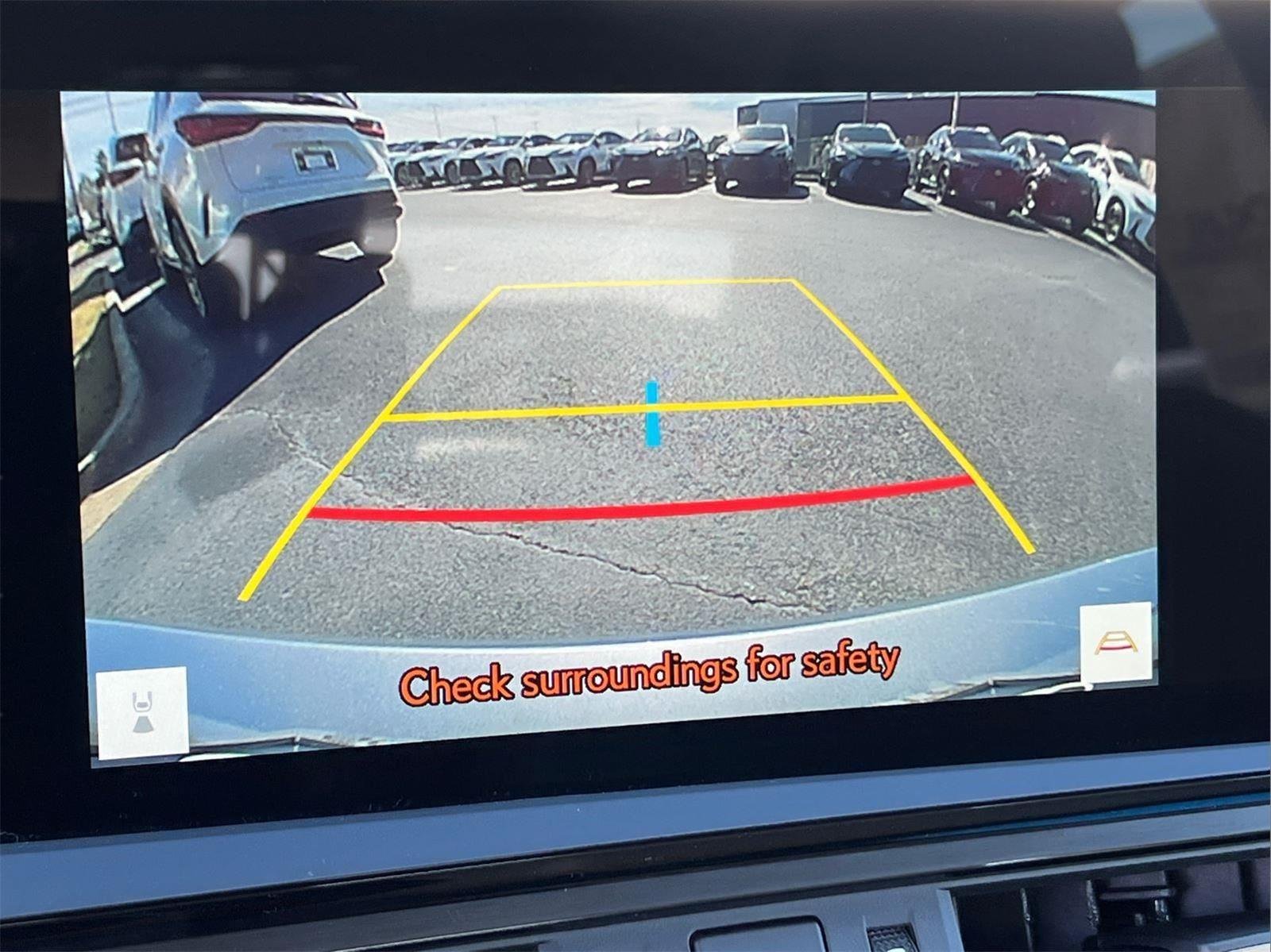 2025 Lexus ES 350 - Photo 23