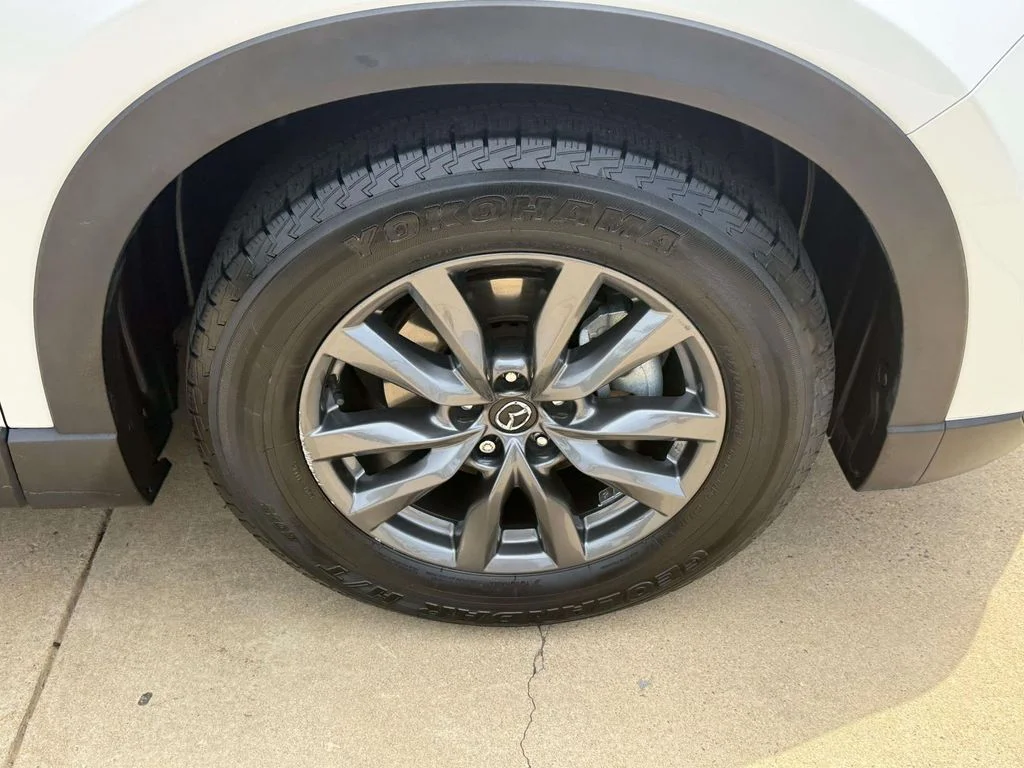 2023 Mazda CX-9 Touring - Photo 12