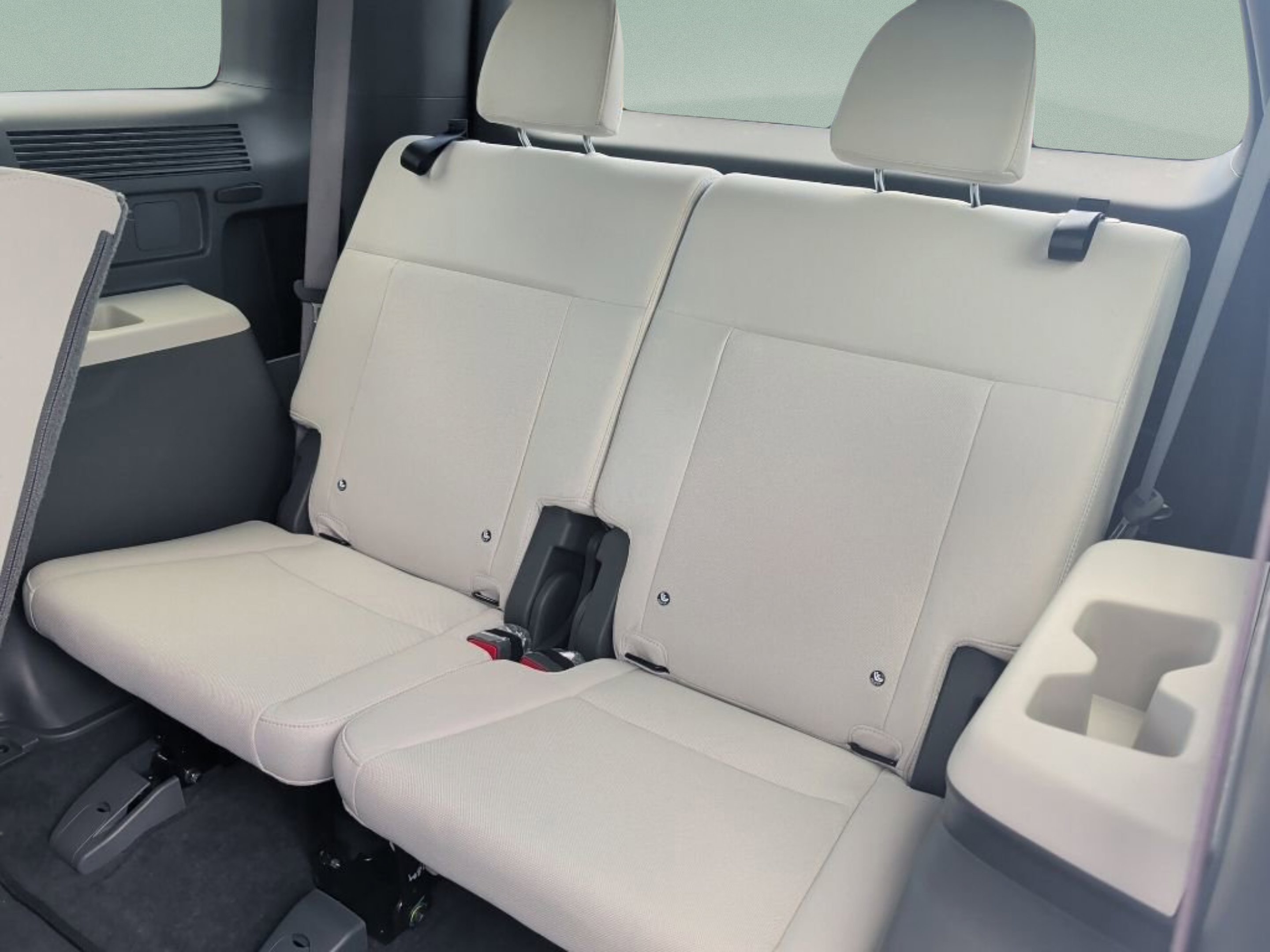 New 2026 Serenity White Hyundai SE image 37