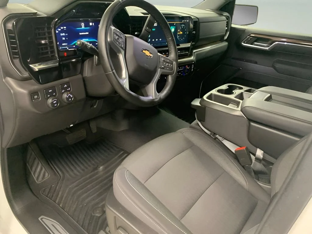 2023 Chevrolet Silverado 1500 LT - Photo 18