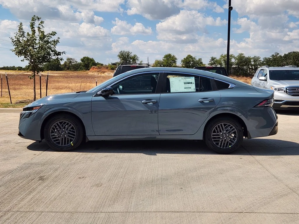 New 2027 Atlantic Gray Metallic Nissan SV image 3