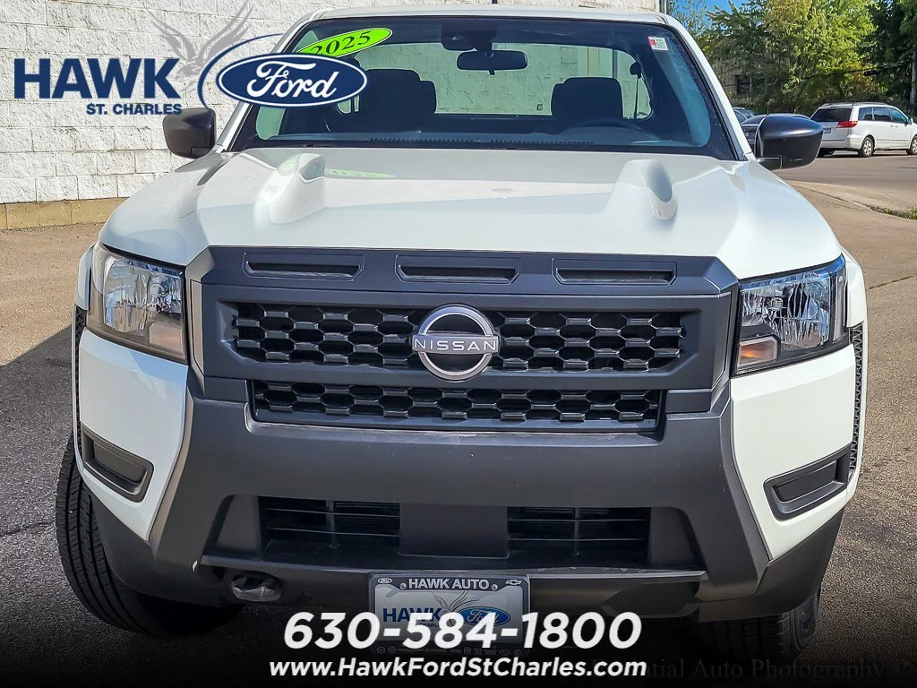 Used 2025 Glacier White Nissan S image 3