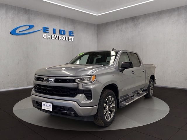 Used 2023 Gray Chevrolet RST image 10
