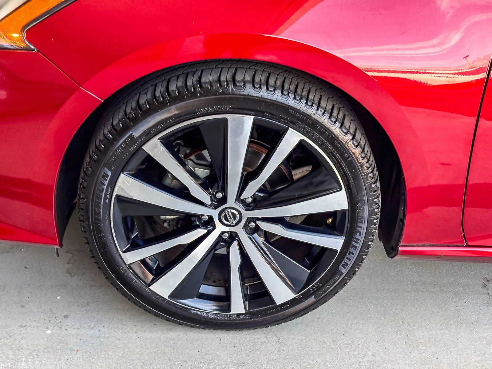 Used 2020 Scarlet Ember Tintcoat Nissan 2.5 SR image 11