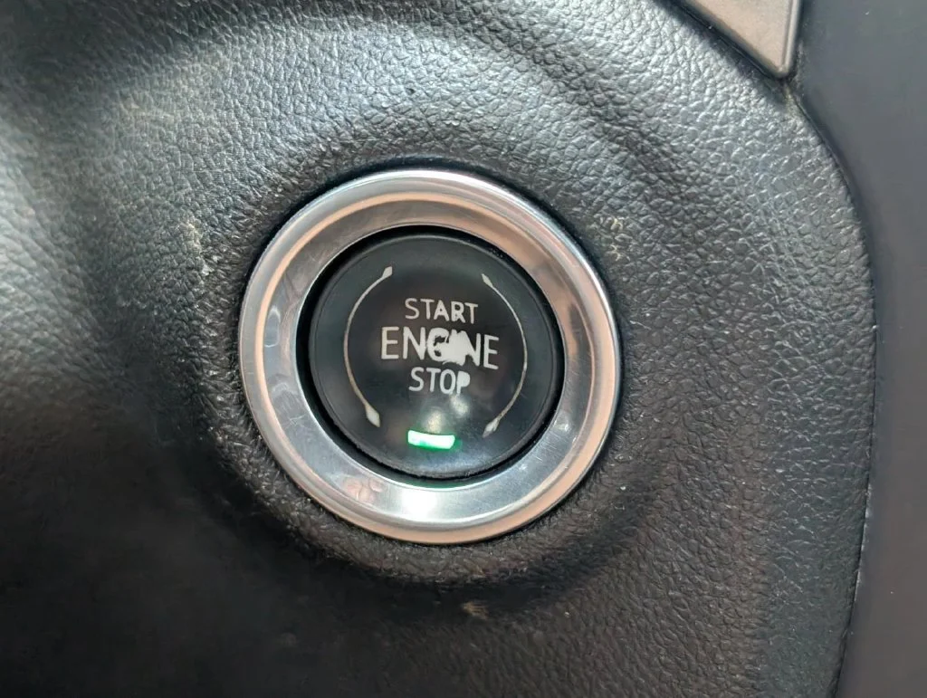 Used 2019 BLACK Chevrolet LTZ image 25