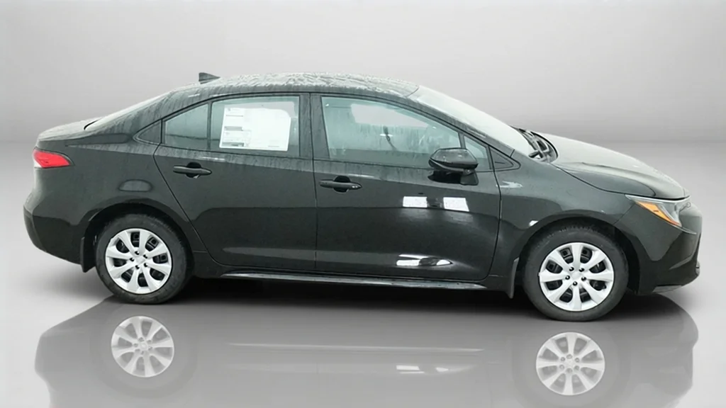 New 2027 Inked Toyota LE image 8
