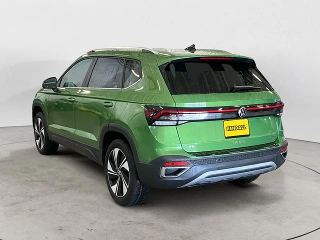 New 2026 Green Volkswagen 1.5T SE image 4