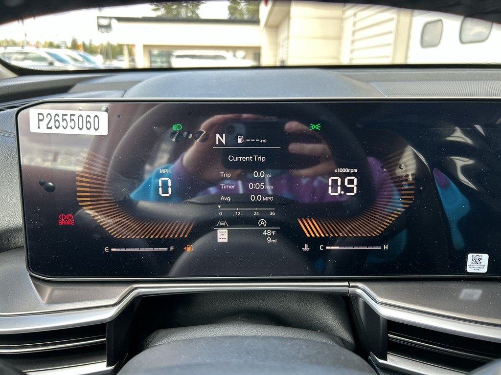 New 2026 Glacial White Pearl Kia EX image 25