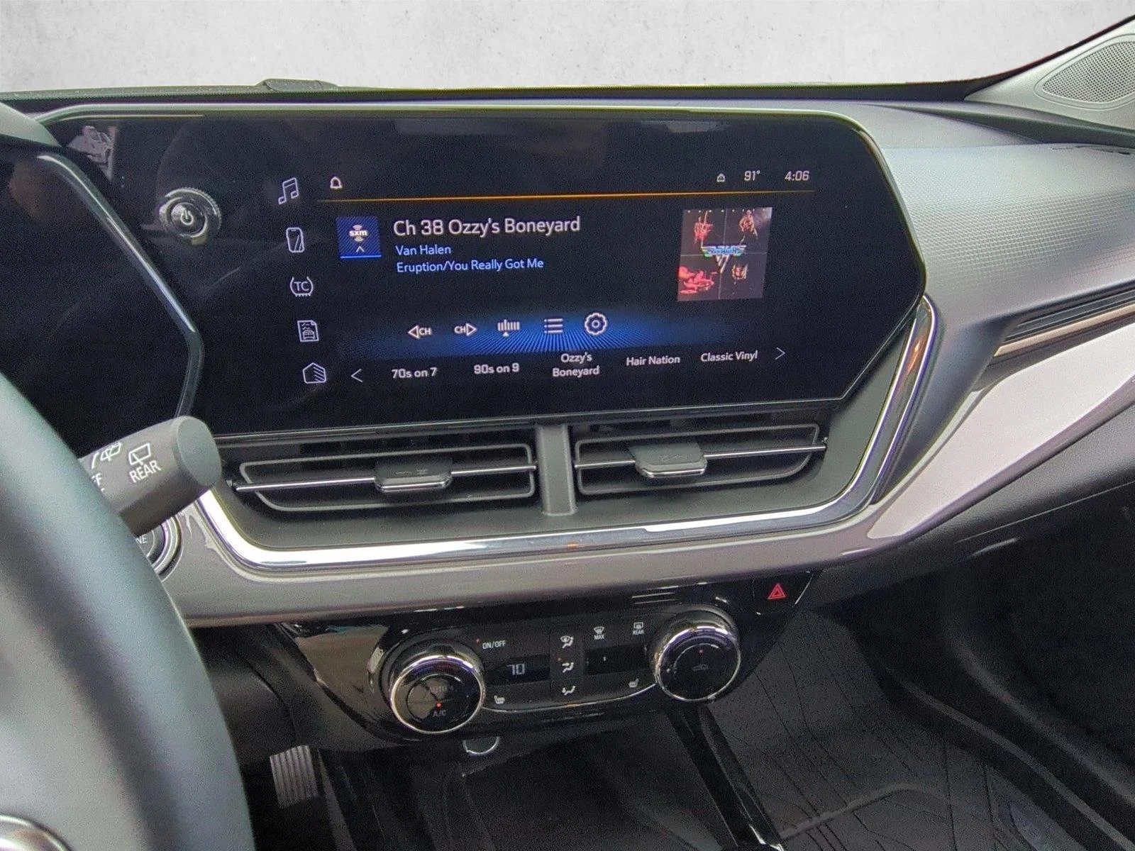 Used 2025 Summit White Chevrolet ACTIV image 14