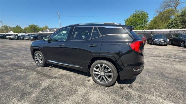 Used 2019 Ebony Twilight Metallic GMC Denali image 6