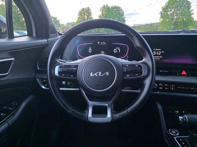 Used 2025 White Kia X-Line image 27
