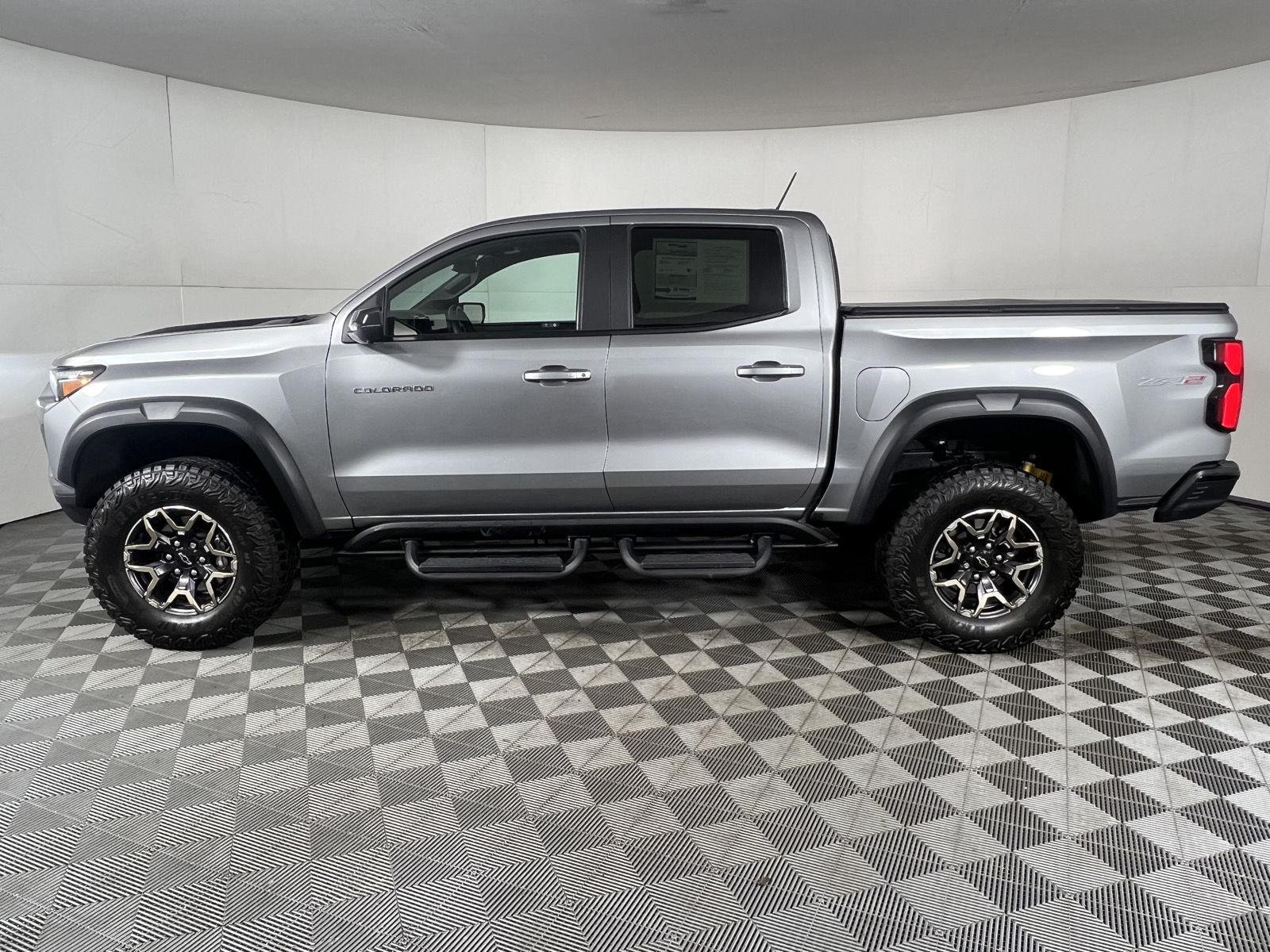 Used 2024 Sterling Gray Metallic Chevrolet ZR2 image 32