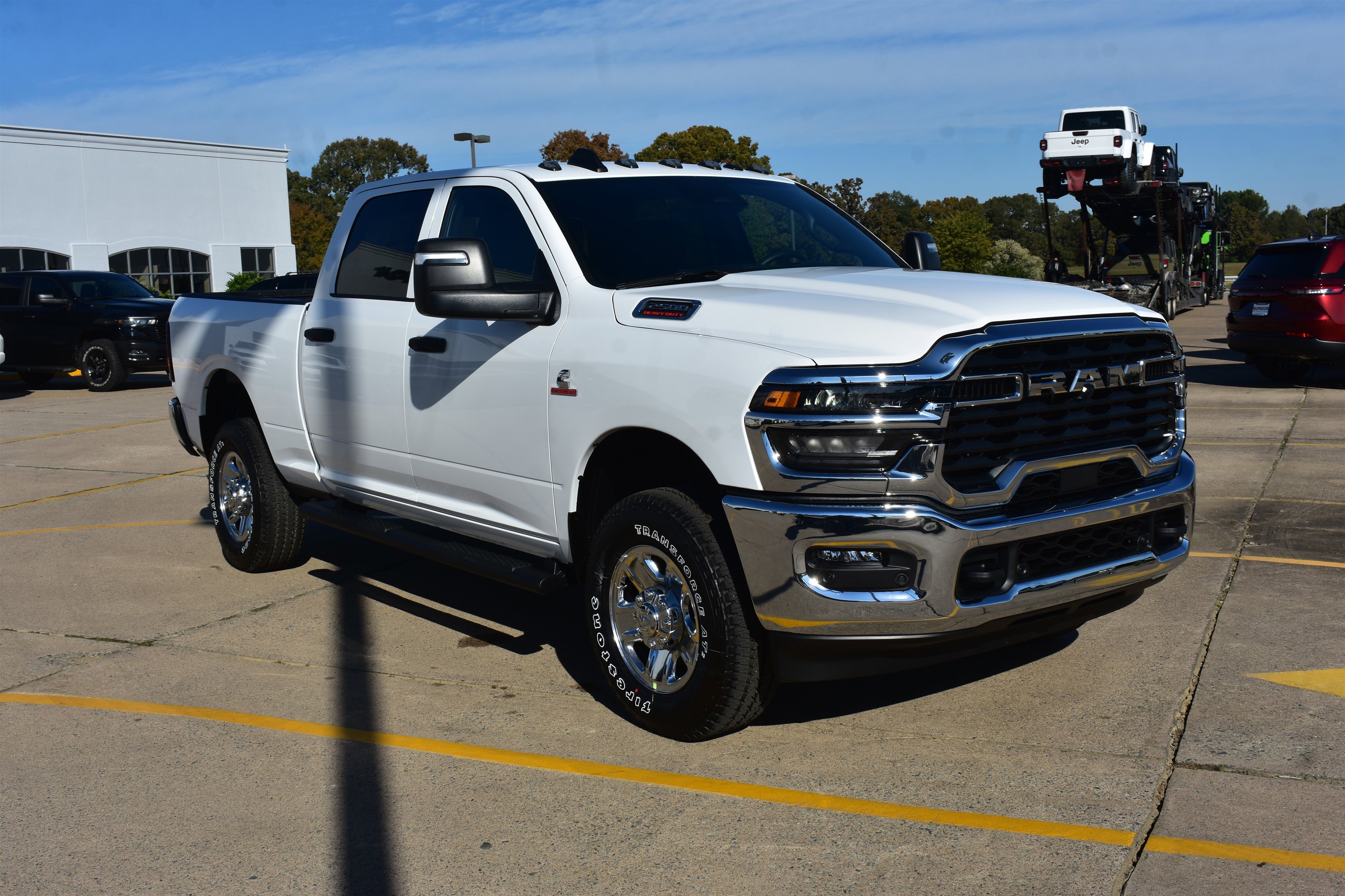 New 2026 Bright White Clear-Coat Exterior Paint RAM Tradesman image 3