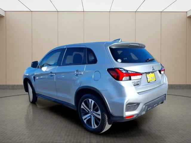Used 2025 Black Mitsubishi 2.0 ES image 11