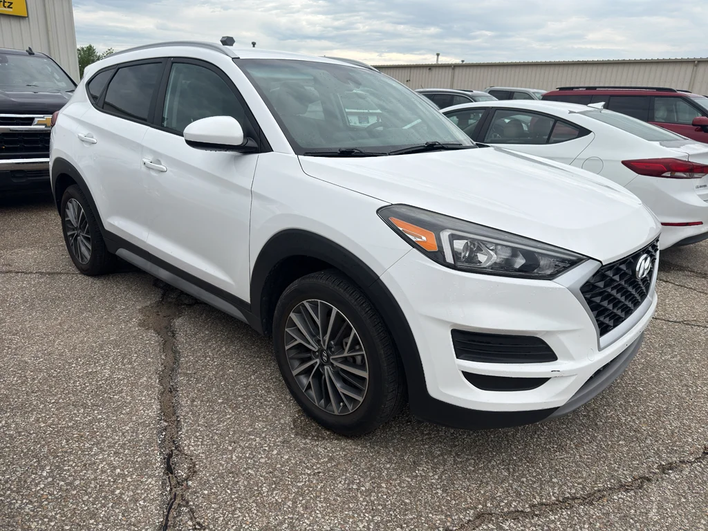 Used 2021 Winter White Hyundai SEL image 5