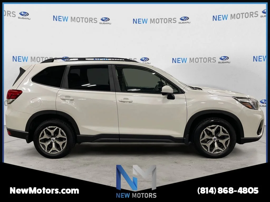 Used 2021 Crystal White Pearl Subaru Premium image 6