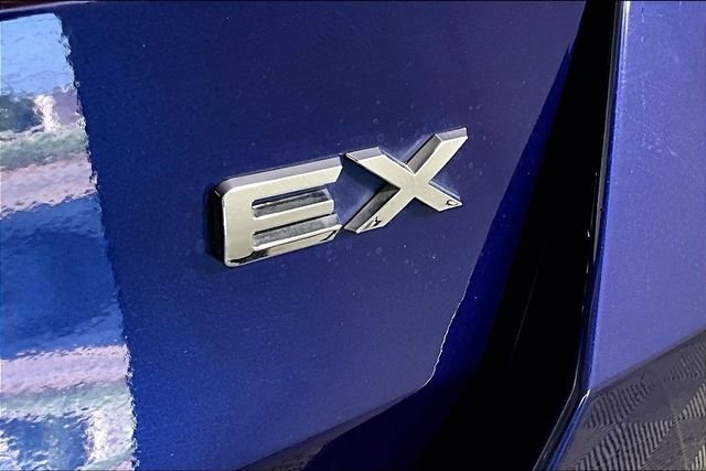 Used 2017 Blue Kia EX image 21
